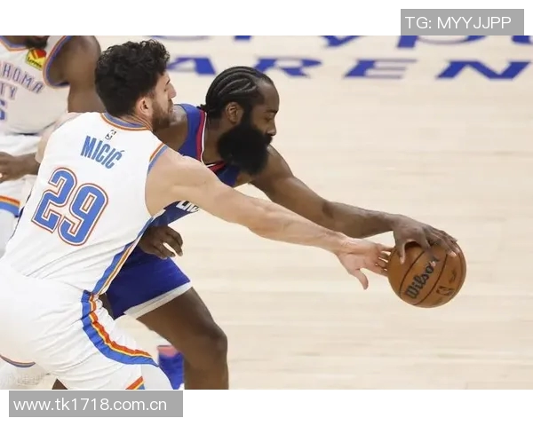 超强得分手本赛季总得分突破500分的球员亚历山大与马克西的精彩表现分析